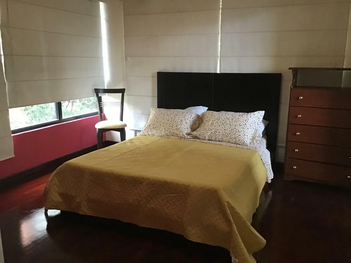 アパート Karlota Suites カラカス